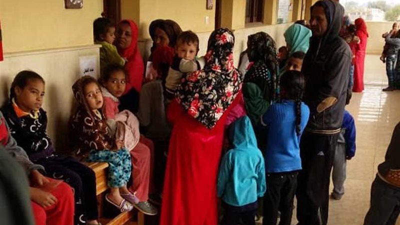 الكشف على ١٧٠٠ مريض