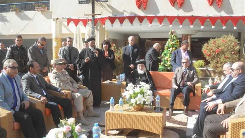 محافظ المنيا يقدم