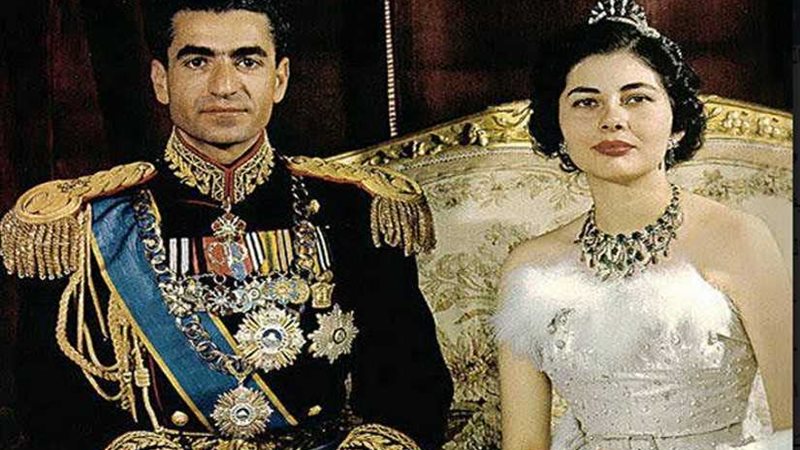 التضحية بالحب على