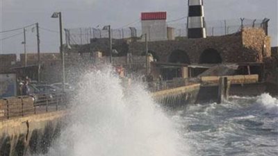 استمرار إغلاق بوغازي الإسكندرية والدخيلة لسوء الأحوال الجوية