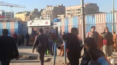 إخلاء محيط مترو العتبة والمسرح القومي من الإشغالات