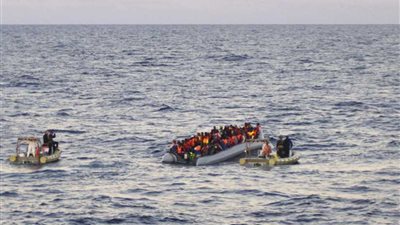 انتشال خمس جثث لمهاجرين غير شرعيين من البحر المتوسط