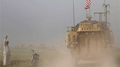 القوات الأمريكية تبدأ بسحب معداتها العسكرية من سوريا