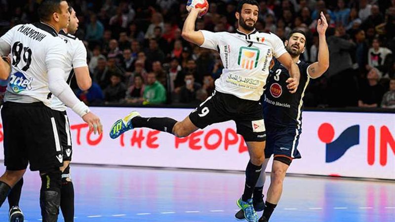 حكاية العظماء السبعة..