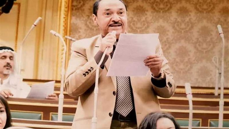 منفذ لبيع ألبان الأطفال