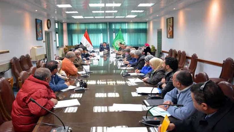 محافظ القليوبية يبحث