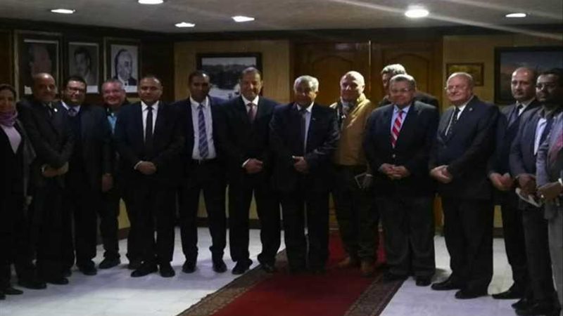 البحث العلمي تناقش