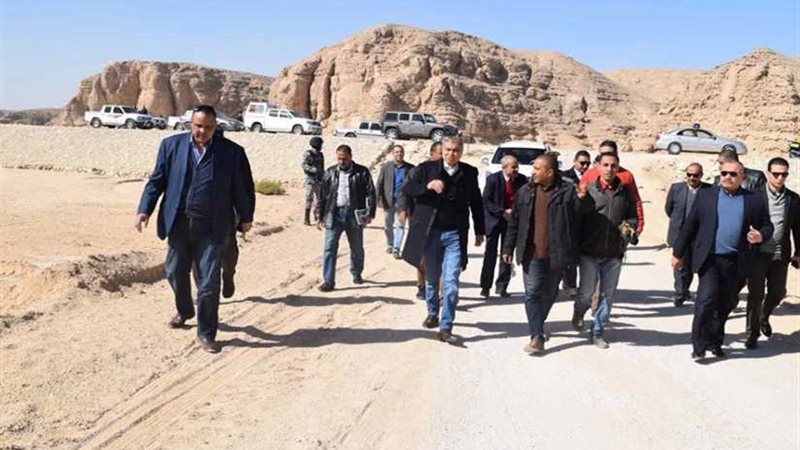 بالصور.. محافظ المنيا