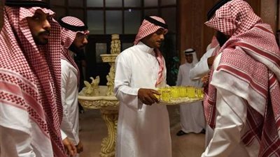 السعوديون يعزفون عن البذخ في حفلات الزواج (صور)