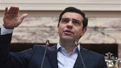 رئيس وزراء اليونان يدعو البرلمان للتصويت على طرح الثقة في حكومته