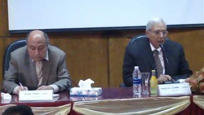 بعد توقفه 30 عامًا.. محافظ الدقهلية يفتتح صالون المنصورة الثقافي