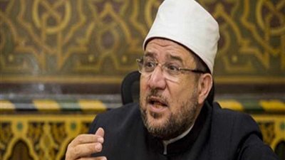 وزير الأوقاف يستعرض سبل تعظيم استثمارات مال الوقف