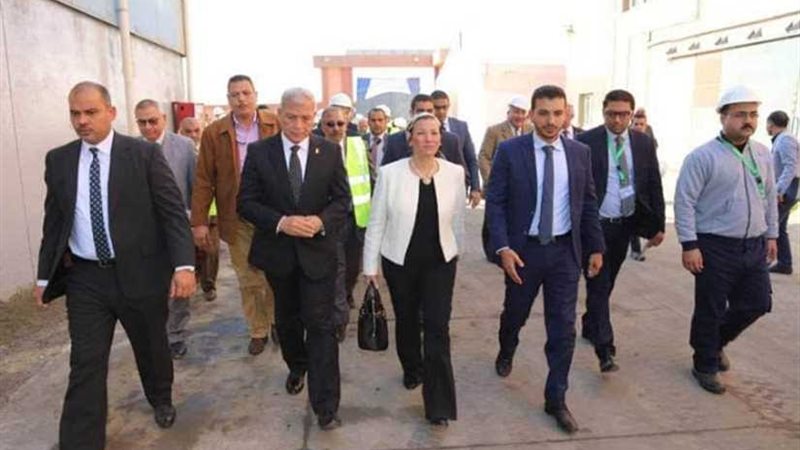 وزيرة البيئة تفتتح