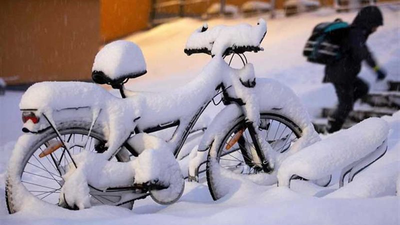 الثلوج تقتل البشر