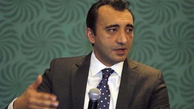 500 طبيب مصري يطلقون