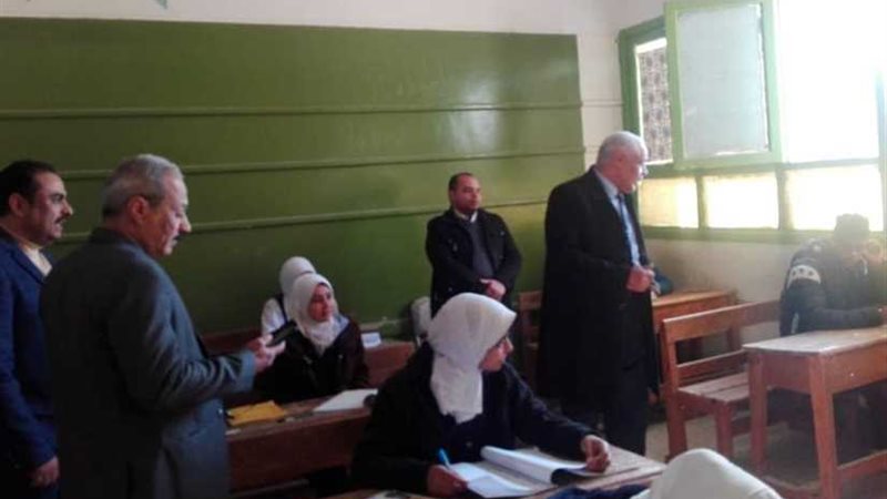 طلاب أولى ثانوي بأسيوط