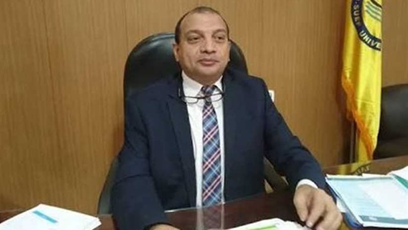 إحالة 3 عاملين بالمستشفى