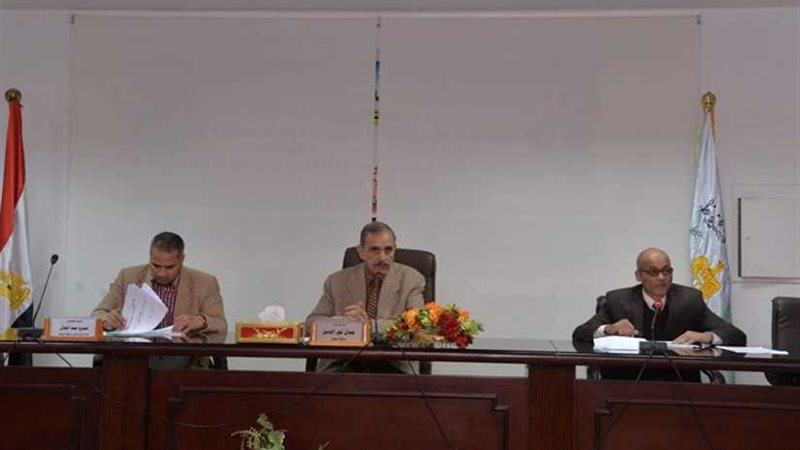 محافظ أسيوط يترأس