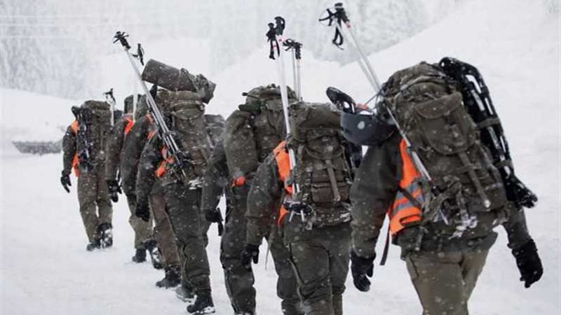 الوحش الشرقي يسيطر