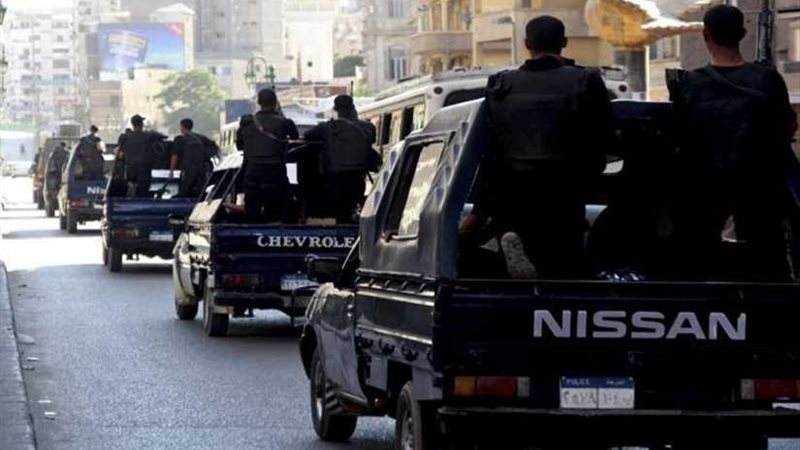 ضبط 5 هاربين من 600