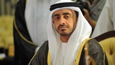 وزير الخارجية الإماراتي يبحث العلاقات الثنائية مع 