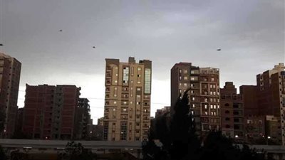 العاصفة الترابية تضرب الإسماعيلية (صور)