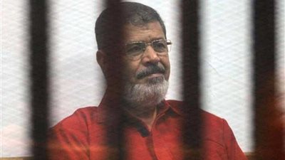 غدا.. إعادة محاكمة مرسي و22 آخرين