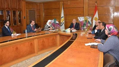 رئيس جامعة أسيوط يبحث تطوير التعاون مع المجلس الثقافي البريطاني