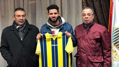 طنطا يضم ظهير أيسر مصر للمقاصة لمدة موسمين ونصف