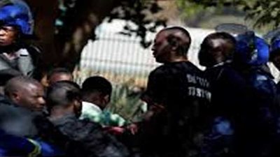 الاتحاد الأوروبي يدين أعمال العنف في زيمبابوي