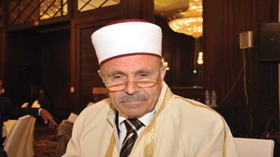 وفد يوناني يصل القاهرة للمشاركة في