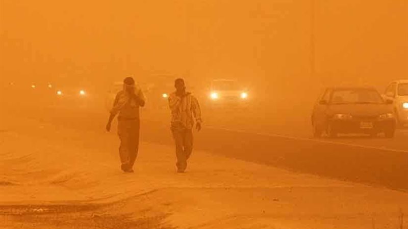 عاصفة ترابية شديدة