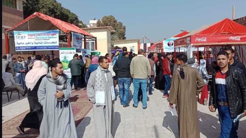 إقبال شبابي في ثاني