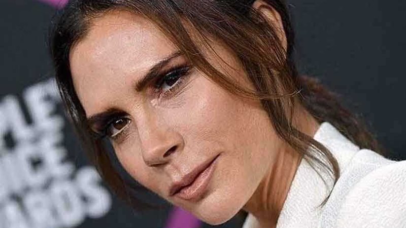 فيكتوريا  تستخدم