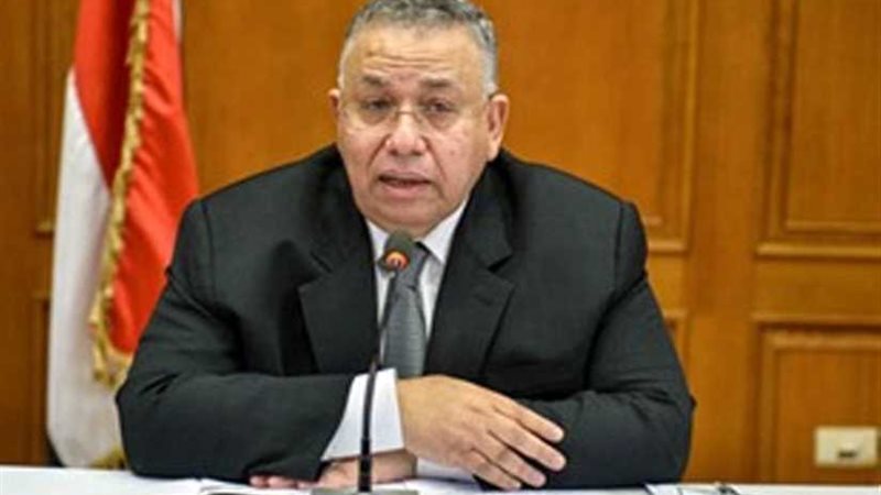 نقيب الأشراف يطالب