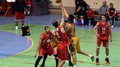 الأهلي يفوز على الطلائع .. والزمالك يهزم سموحة في 