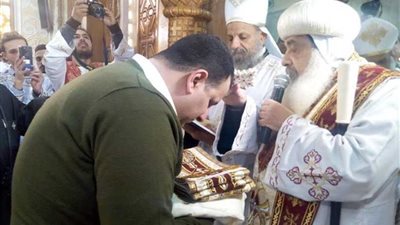 قمص وقس وإيبوذياكون بإيبارشية المعادي