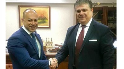إعلام المصريين توقع بروتوكول تطوير التلفزيون المصري