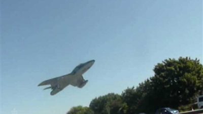 محاكمة طيار بريطاني تسبب بمقتل 11 شخصًا أثناء عرض جوي