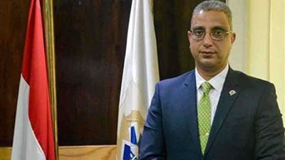 محافظ سوهاج يتفقد سير امتحانات نصف العام الدراسي للشهادة الإعدادية