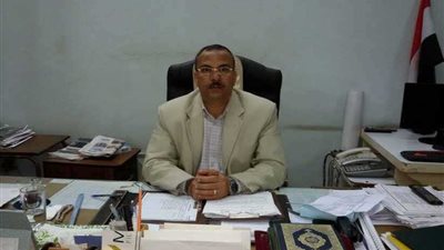 رئيس مدينة ببا ببني سويف يحيل 17 طبيبا وموظفا للتحقيق