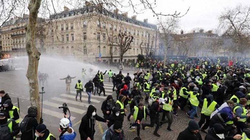 فرنسا: إصابات في