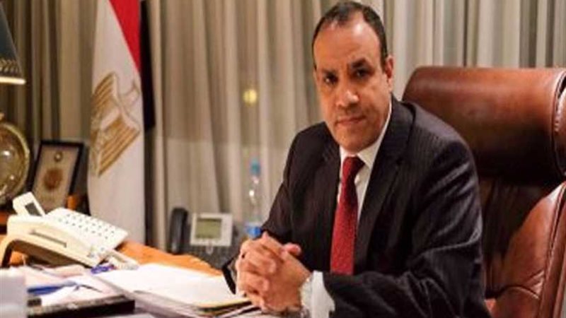 سفير مصر ببرلين يستعرض