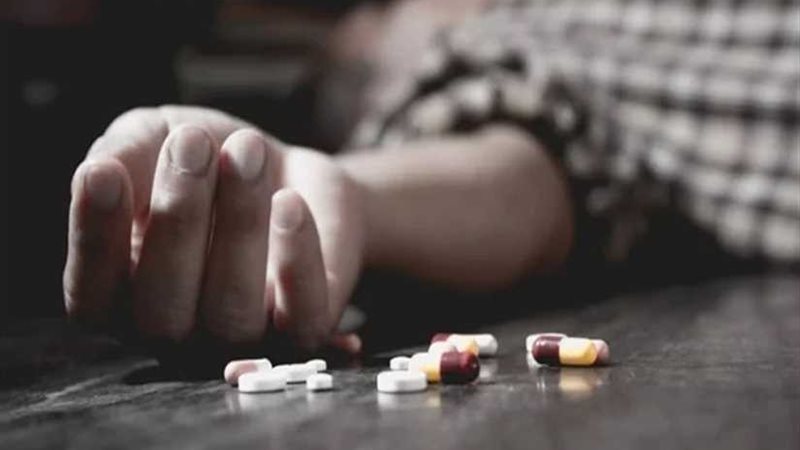 انتحار طالب بالحبوب