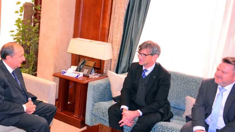 وزير التجارة وممثلو