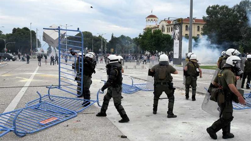 اشتباكات الشرطة ومتظاهرين