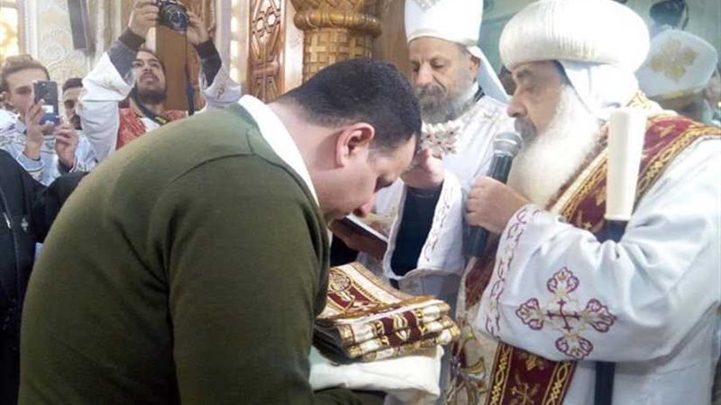 قمص وقس وإيبوذياكون