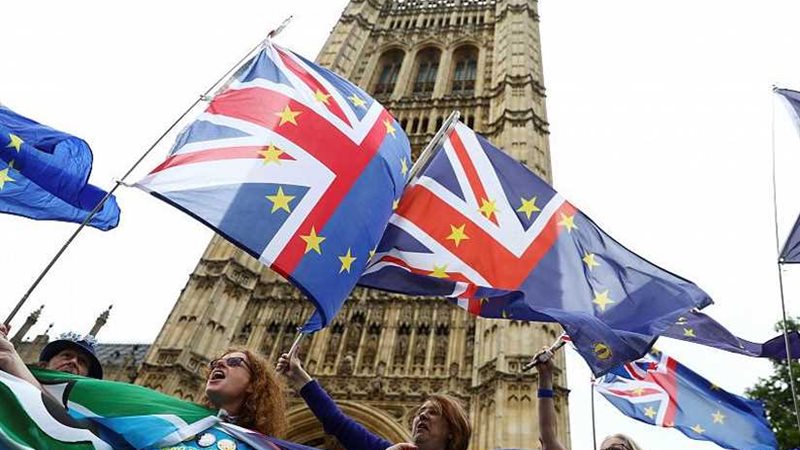 استطلاع: معظم البريطانيين