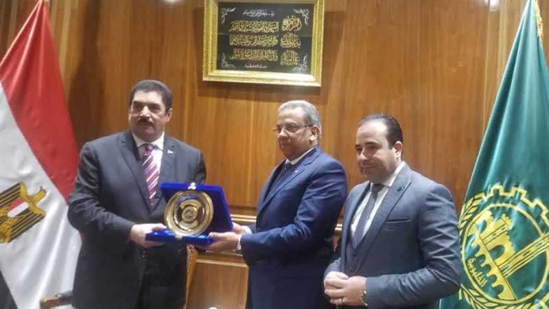 رئيس هيئة البريد: