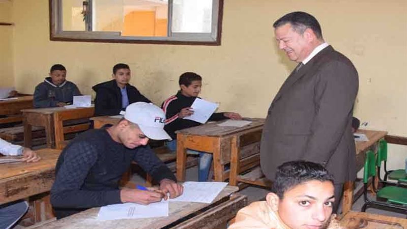 محافظ بني سويف يتابع